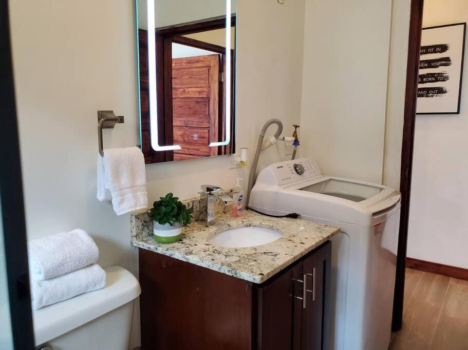 'The Solace' New Luxury Modern 1Bed 1Bath Apt. Portmore Exterior photo