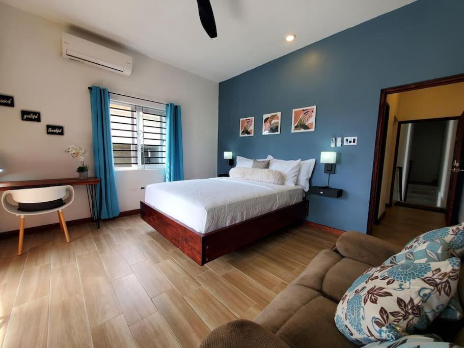 'The Solace' New Luxury Modern 1Bed 1Bath Apt. Portmore Exterior photo